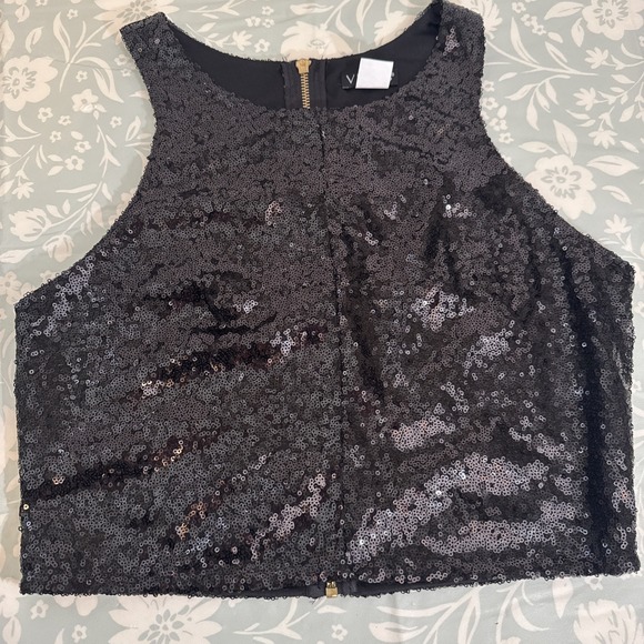 VENUS Tops - Venus Black Sequin Cropped Tank Top Zipper Back Party Formal NWOT Womens Size 8